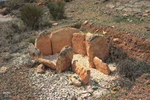 Dolmen 15-F1 Necropolis de Panoria Darro Granada