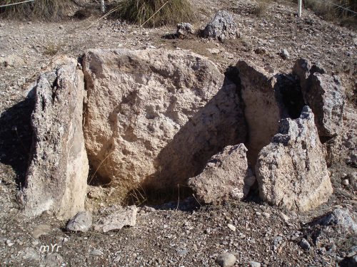 Dolmen Conquin alto 239 F2 Gorafe Granada Andalucía
