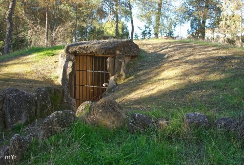 Dolmen Pantano de Los Bermejales F4 Arenas del Rey Granada