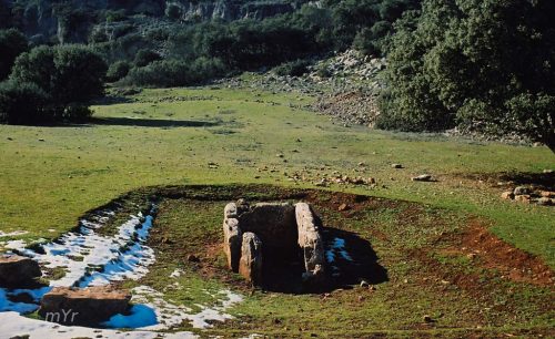 Dolmen-Peña-de-los-gitanos-SN-2-Montefrio-Granada 