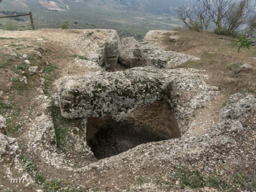 Necropolis Sierra Martilla Dolmen D3 F2 Ventorros de San José Loja Granada Andalucía