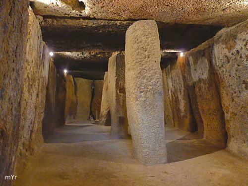 Dolmen de Menga F4 Antequera Malaga Andalucía