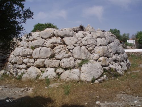 Naveta-de-Biniac-oriental F2-Alaior-Menorca Baleares