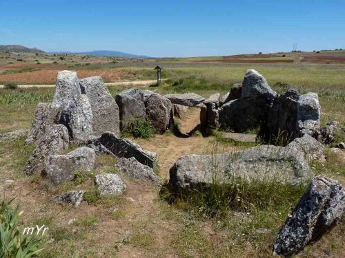 Dolmen-de-Cubillejo-o-Mazariego F1 -Mambrillas de Lara Burgos Castilla y León