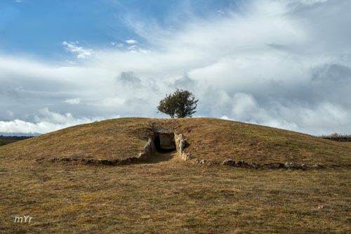Dolmen-de-Las-arnillas f1-Gredilla-de-Sedano-Burgos Castilla y Leon