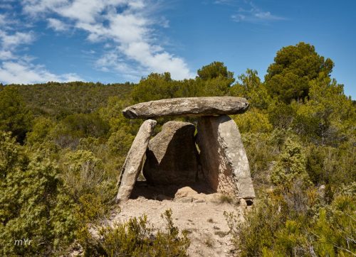 Dolmen-Cal-Marquet-de-Grevalosa-Castellfollit-del-Boix-Barcelona Cataluña
