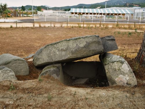 Dolmen-Pedra-de-LArca-Vilalba-Sasserra-Barcelona Cataluña