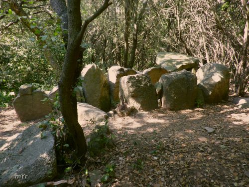 Dolmen-de-Can-Gurri-F2 Vallromanes-Barcelona Cataluña