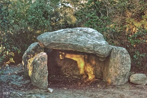 Dolmen de Cellecs La Roca del Vallès Barcelona Cataluña
