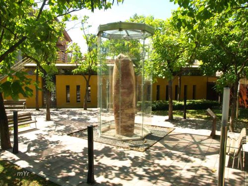 Menhir-Mollet-del-Valles-Barcelona Cataluña