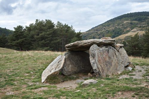 Dolmen de La Paborda F1 La Molina Alp Girona Cataluña