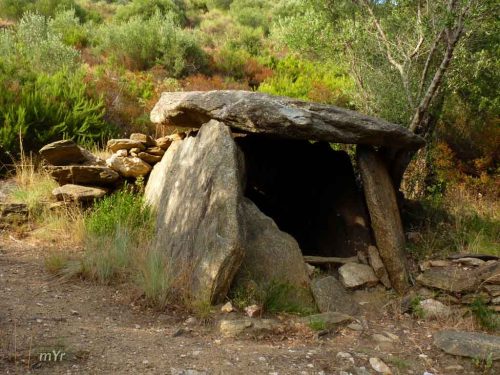 Dolmen-de-La-Vinya-del-Rei-Vilajuïga-Girona Cataluña