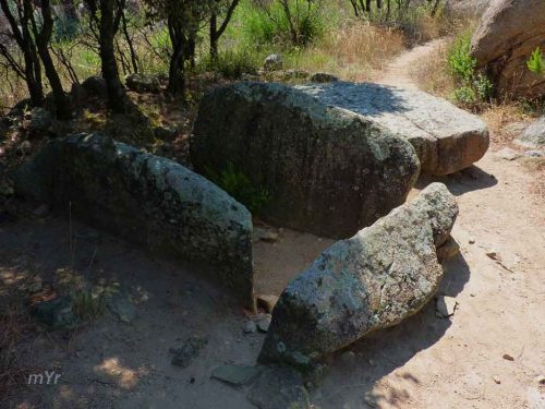 Dolmen-de-Mas-Baleta-II-La-Junquera-Girona. Cataluña