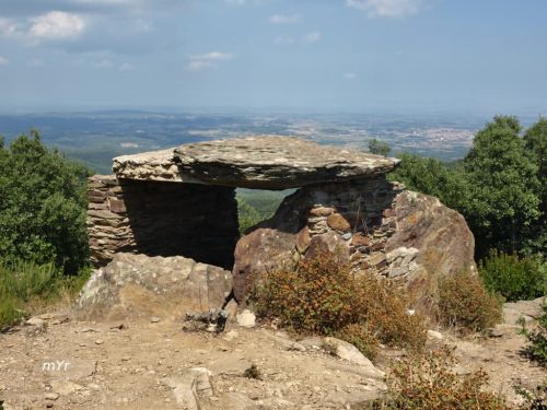 Dolmen-del-Puig-d'Arques F1 Cruïlles-Girona