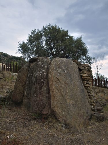 Dolmen-del-mas-Bofill-Palau-Saverdera-Girona Ctaluña