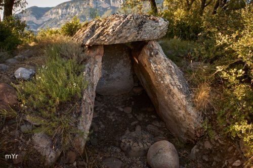 Dolmen Caixa del Moro II F2 Oden Lleida Cataluña