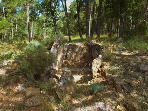 Dolmen-de-Clara Castellar de la Ribera Lleida Cataluña