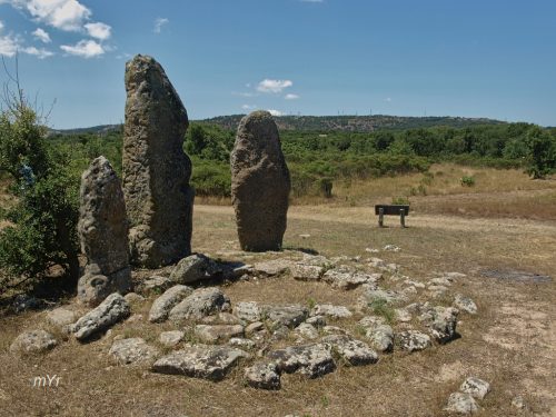 Necropolis Pranu Muttedu  tumba 3 Goni Cagliari Cerdeña-Italia
