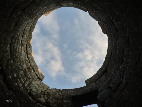 Santuario nurágico di Santa Vittoria F2 Serri  Cagliari Cerdeña-Italia