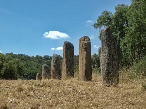 Aliniamiento de Biru 'e Concas F1 Sorgono  Nuoro Cerdeña-Italia
