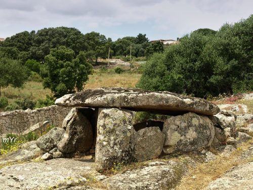 Dolmen de Ciuledda F1-Luras Olbia Tempio Cerdeña-Italia