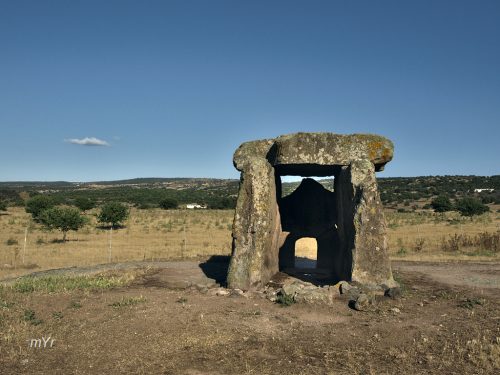 Dolmen-de-Sa-coveccada F2 Mores Sassari Cerdeña-Italia