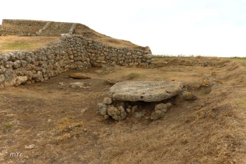 Monte D Accoddi Piramide y Dolmen Sassari Cerdeña-Italia