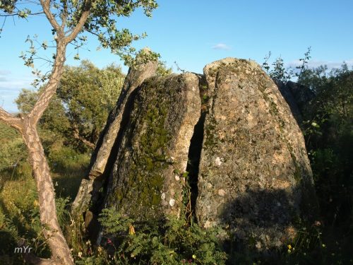 Dolmen-de-El-Salon-de-los-Canchales Valencia de Alcantara Cáceres Extremadura