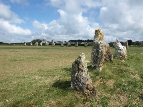 Alineamiento de Lagatjar F2 Camaret-sur-Mer  Brest Finistère Bretaña