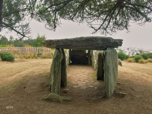 Allée couverte de Pors Plouhinec  F2 Quimper Finistère Bretaña