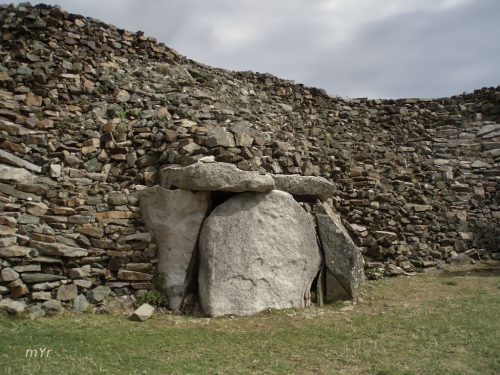 Cairn de Barnenez F1 Plouezoc'h Morlaix Finistère Bretaña