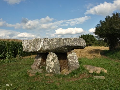 Dolmen de Menez Lié Saint-Nic Châteaulin Finistère Bretaña