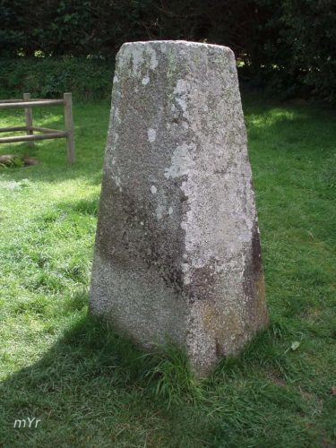 Estela de Prad-Paol F1 Plouguerneau  Brest Finistère Bretaña
