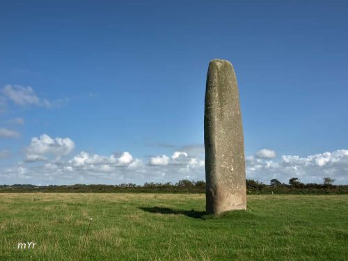Menhir de Kergadiou 1 Plourin Brest Finistère Bretaña