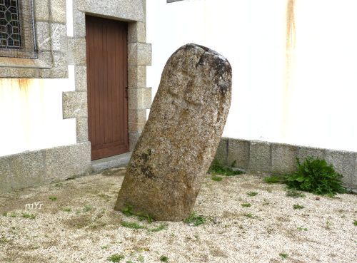 Menhir de La Iglesia Clohars-Carnoët  Lorient Finistère Bretaña