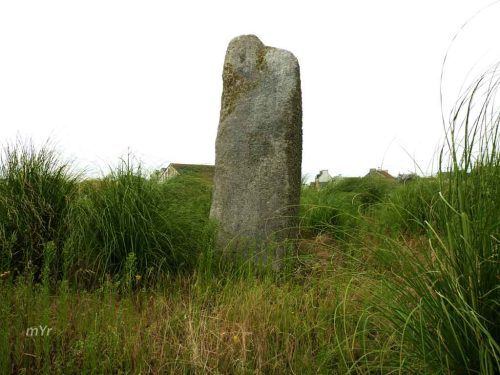 Menhir de Porz Ar Stréat Plouescat  Morlaix Finistère Bretaña