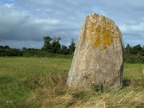 Menhir de Prat Meur Plouescat Morlaix Finistère Bretaña