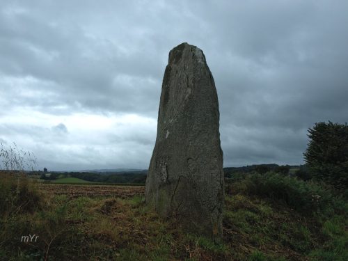 Menhir de Trémaëc Plouigneau Morlaix Finistère Bretaña