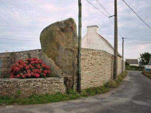 Menhir du Village Lescoff Plogoff Brest Finistère Bretaña