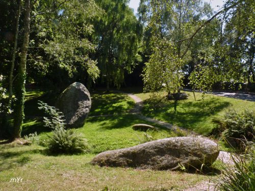 Menhires de Tingoff  F1 Plomelin  Quimper Finistère Bretaña