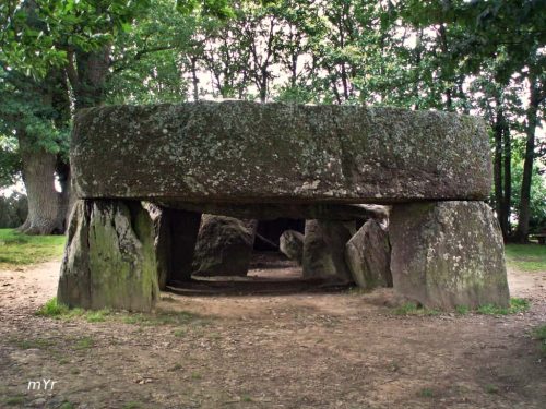 Dolmen de La Roche Aux-Fées F2 Essé Châteaubriant Ille-et-Vilaine Bretaña
