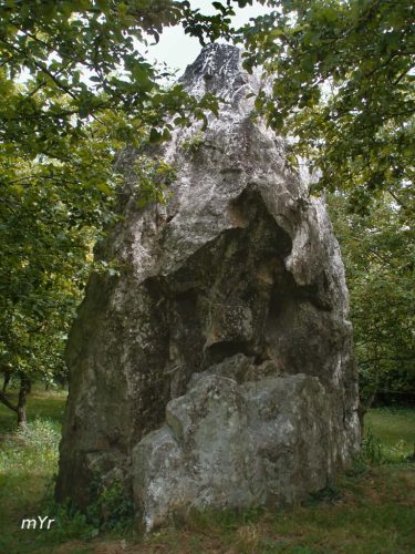 Menhir  La Dent de Gargantua Chablé  Saint-Suliac Saint-Malo Bretaña