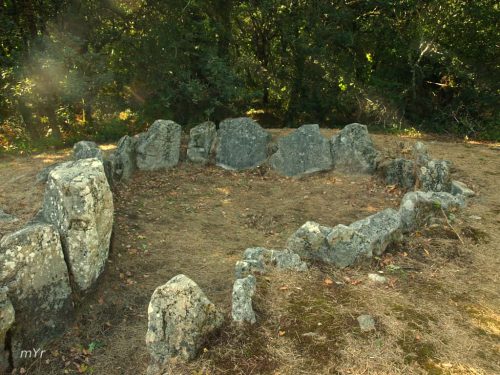Dolmen de Mané-Bogad Ploemel  Lorient  Morbihan Bretaña