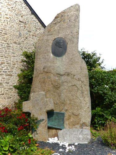 Menhir de Chauchix Ménéac Pontivy Morbihan Bretaña