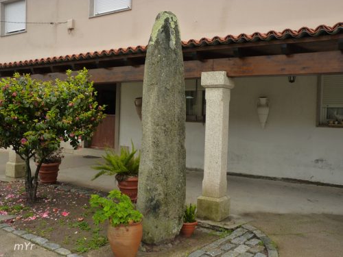 Menhir-de-Bretal-Santa-María-de-Olveira Coruña Galicia