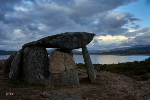 Dolmen-Casola-do-Foxo-F2-Muiños-Ourense Galicia