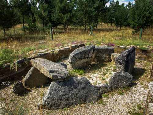 Dolmen--Outeiro-de-Cavaladre-1-F1 Muiños-Ourense Galicia