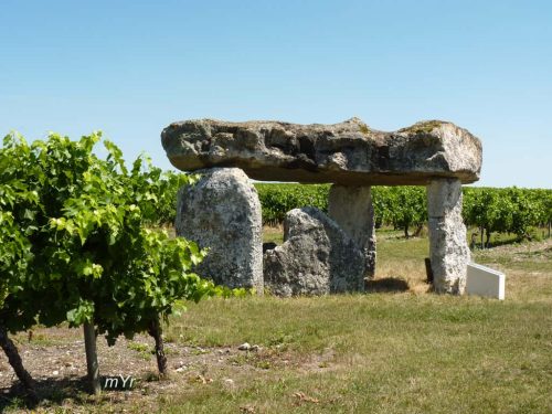Dolmen-Saint-Fort-Sur-le-Né-Cognac-Charente Nouvelle-Aquitania