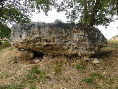 Dolmen de Breil Bergerac Saint-Léon-d Issigeac Dordogne Nueva Aquitania