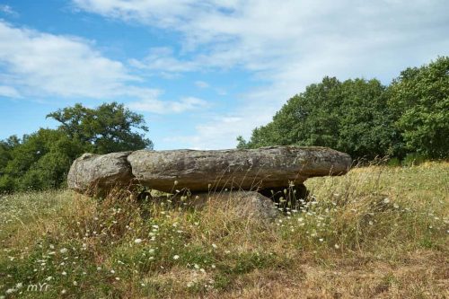 Dolmen de la Lue Berneuil Bellac Haute-Vienne Nueva Aquitania